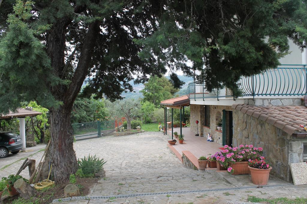 Bed & Breakfast Villa Flora Eredita Экстерьер фото